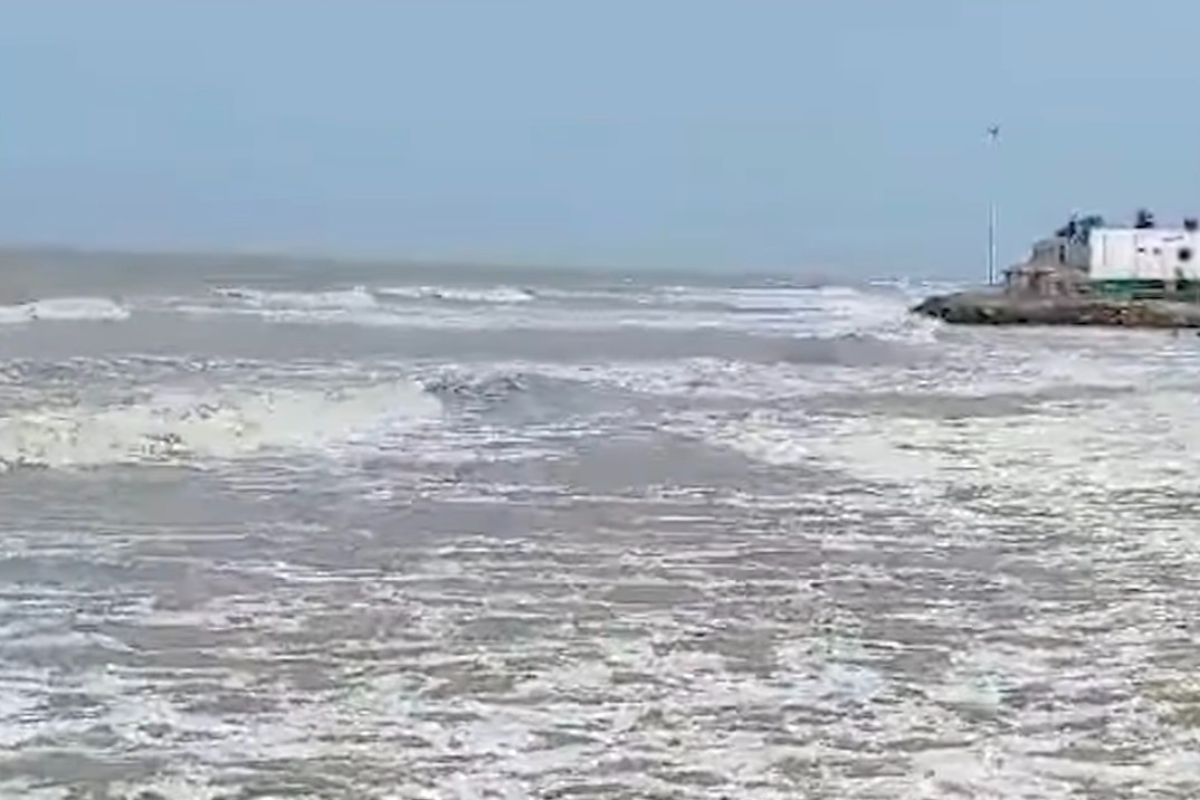 Digha Tajpur Sea Accident highlighting dangerous waves and beach safety concerns